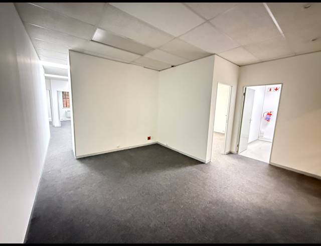 456M² OFFICE TO LET IN RIVIERA